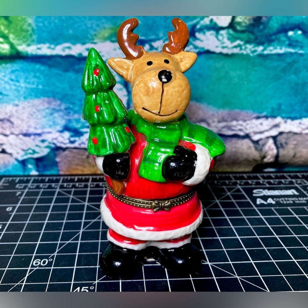LARGE Vintage Santa Reindeer Limoges Style Hinged Trinket Box
